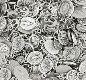 Miraculous Medals - Latin