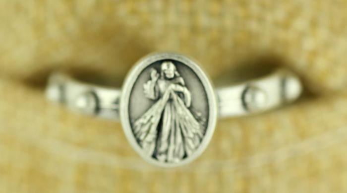  Divine Mercy Rosary Ring - Medium (Minimum quantity purchase is 1)