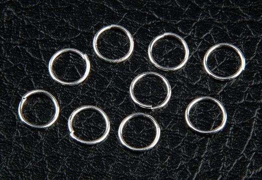  Jump Rings - 7mm x 0.7 mm Thick - 100 pcs *   (Minimum quantity purchase is 2)